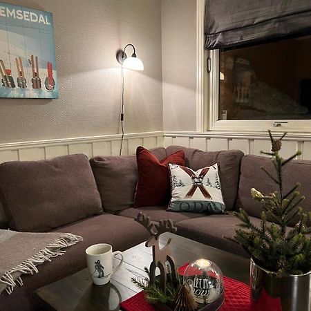 Hyggelig Leilighet I Sentrum Hemsedal Exteriér fotografie
